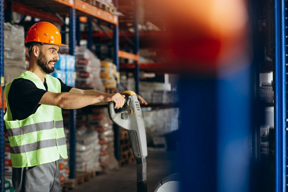 FREE Manual Handling Course Online in Clonmel: Your Safety Starts Here - Manual Handling Training Article