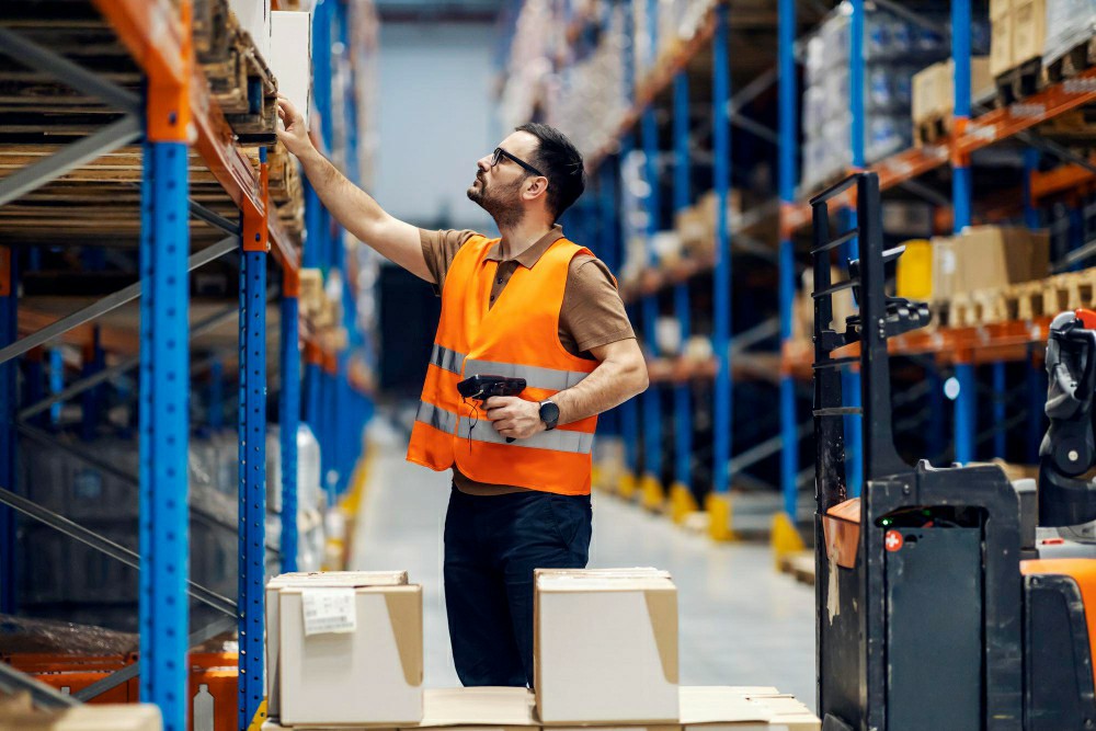 The Impact of Manual Handling Training on Workplace Safety in Laboratories - Manual Handling Training Article