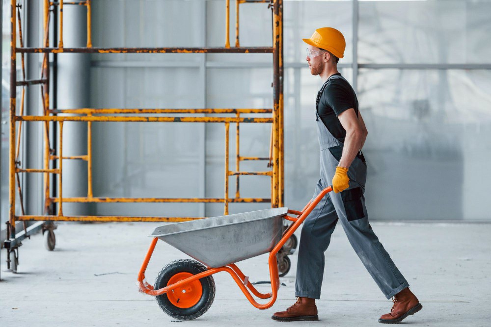 Mastering Manual Handling: Your Guide to Accredited Online Courses in Ireland - Manual Handling Training Article