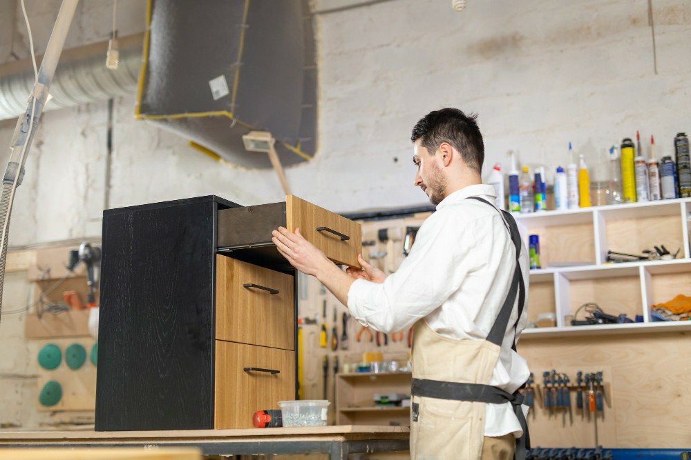 Unlocking Career Opportunities: The Importance of Online Manual Handling Courses in Ireland - Manual Handling Training Article