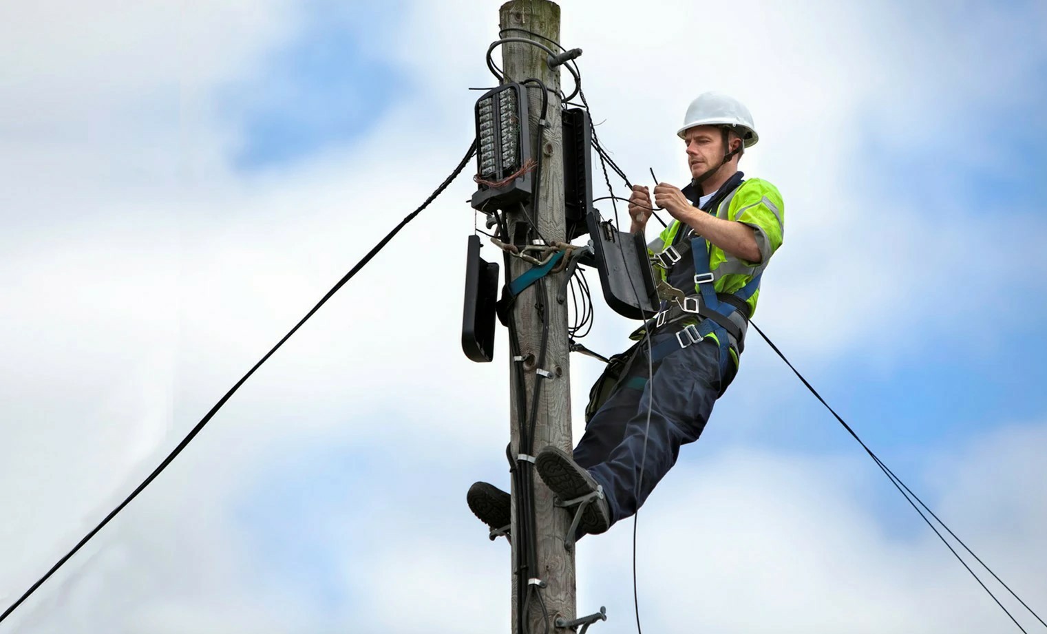 Elevate Your Career: The Impact of Working at Heights Certification on Job Growth - Manual Handling Training Article