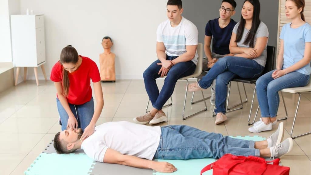 Mastering First Aid & CPR: A Strategic Asset for Workplace Safety in Ireland - Manual Handling Training Article