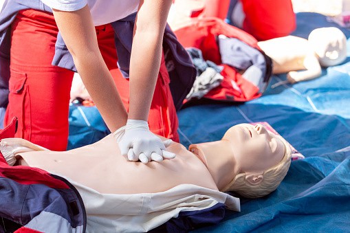 Transform Your Workplace Safety Culture with Comprehensive First Aid & CPR Training - Manual Handling Training Article