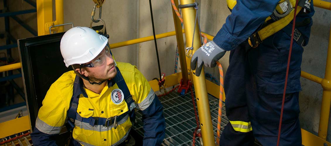 Mastering Confined Spaces: Your Ultimate Online Training Guide in Ireland - Manual Handling Training Article