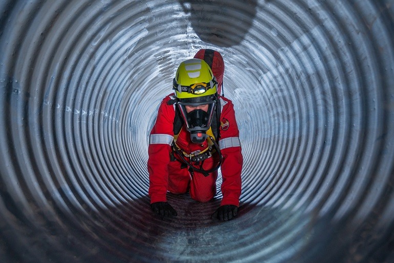 Mastering Confined Space Safety: Your Complete Online Training Guide in Ireland - Manual Handling Training Article