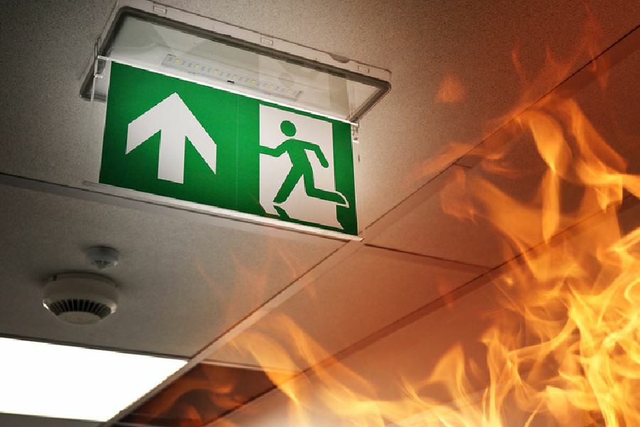 Essential Guide to Online Fire Extinguisher Training and Certification in Ireland - Manual Handling Training Article